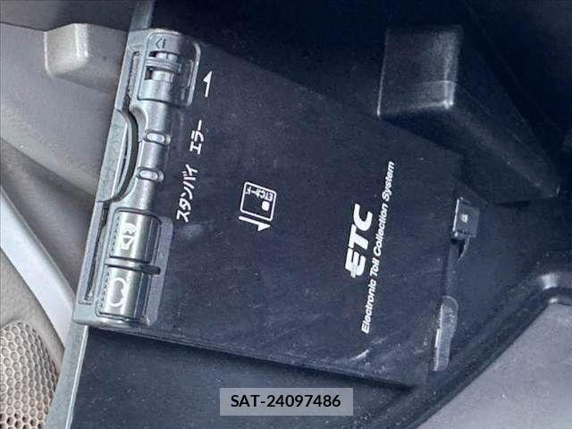 Nissan CLIPPER 2017-06 8563058-6