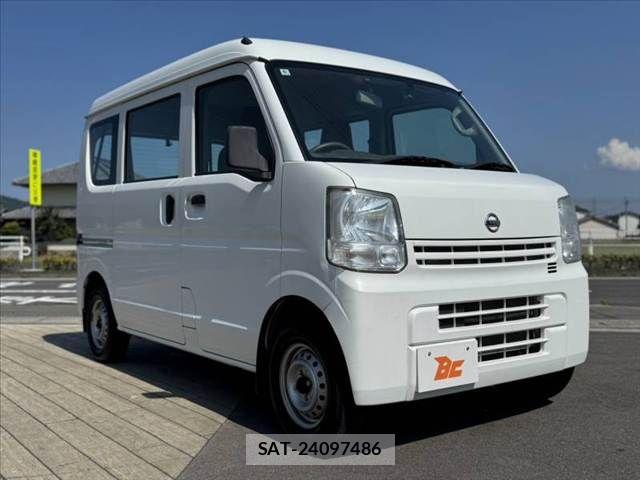 Nissan CLIPPER 2017-06 8563058-7