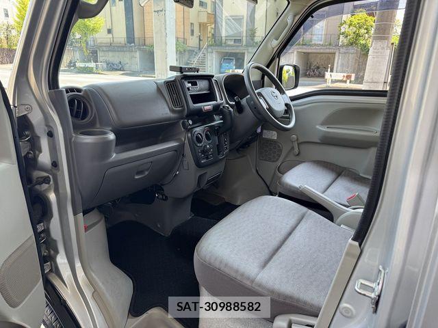Nissan CLIPPER 2021-06 8563061-26