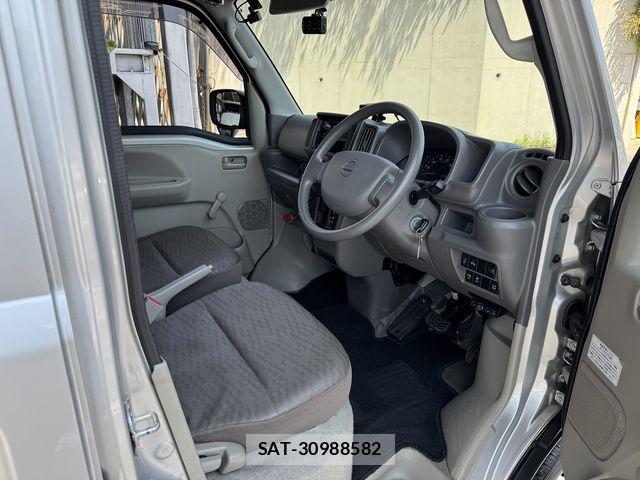 Nissan CLIPPER 2021-06 8563061-27