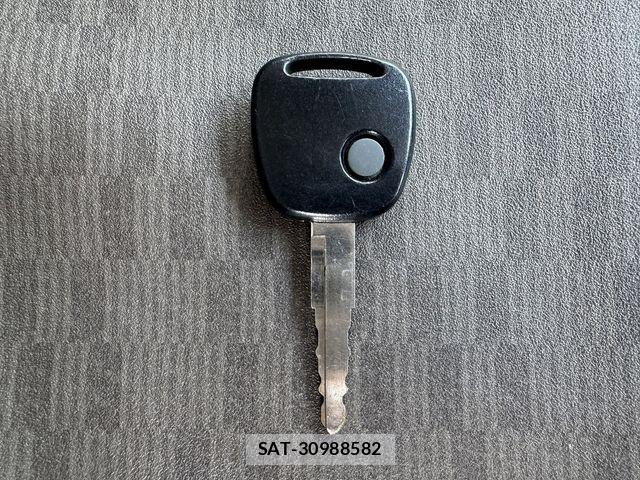 Nissan CLIPPER 2021-06 8563061-29