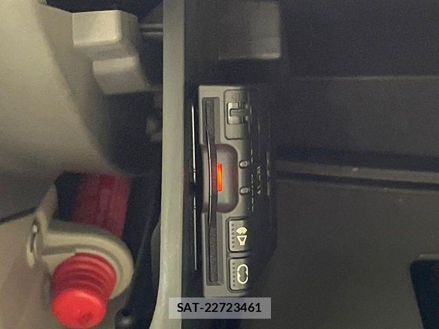 Nissan CLIPPER 2019-06 8628207-3