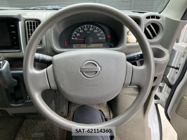 Nissan CLIPPER 2021-06 8628210-11