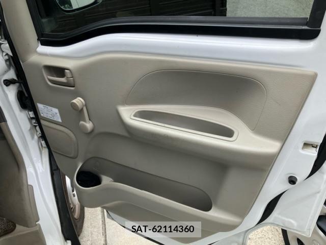 Nissan CLIPPER 2021-06 8628210-8