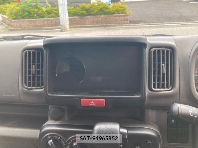 Nissan CLIPPER 2023-08 8660814-17