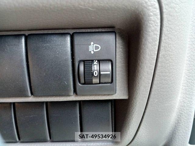 Nissan CLIPPER 2017-06 8660817-19