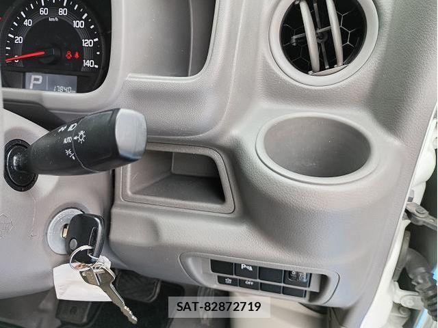 Nissan CLIPPER 2022-05 8660815-24