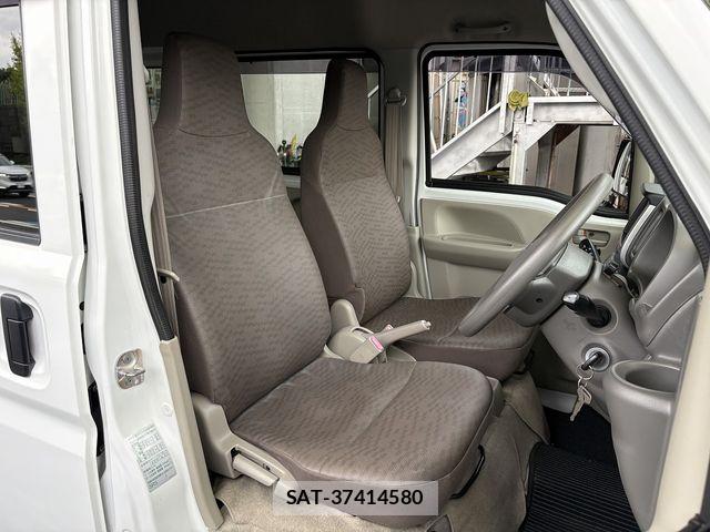 Nissan CLIPPER 2019-06 8744960-26