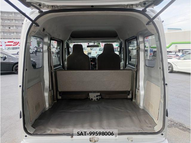 Nissan CLIPPER 2021-06 8744958-17