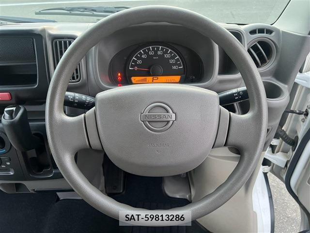 Nissan CLIPPER 2017-06 8744957-12