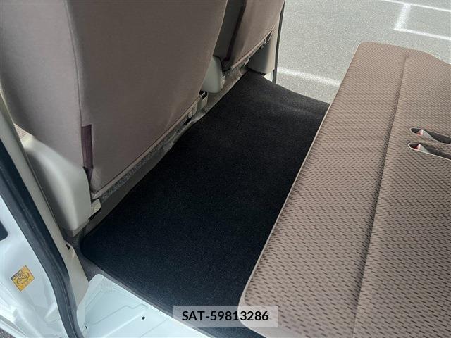 Nissan CLIPPER 2017-06 8744957-23