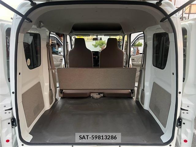 Nissan CLIPPER 2017-06 8744957-24