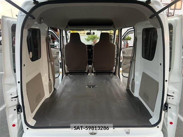 Nissan CLIPPER 2017-06 8744957-25
