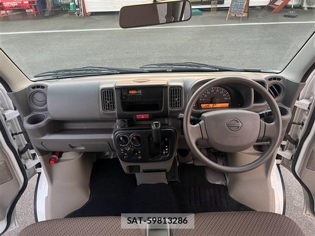 Nissan CLIPPER 2017-06 8744957-29
