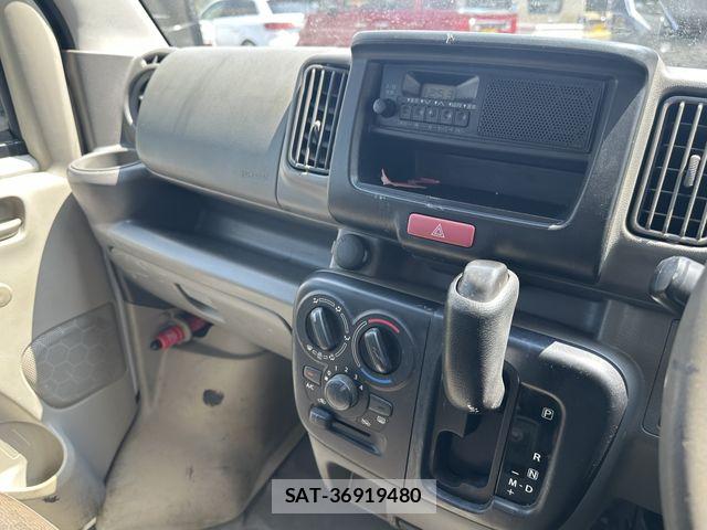 Nissan CLIPPER 2016-07 8744959-4