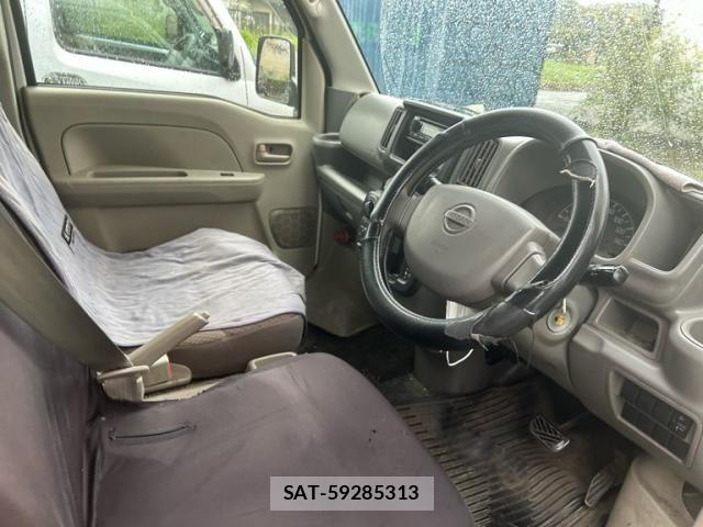 Nissan CLIPPER 2015-10 8744961-9