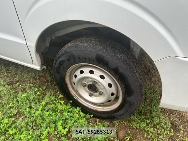 Nissan CLIPPER 2015-10 8744961-4