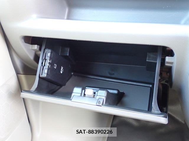 Nissan CLIPPER 2022-06 8830917-12