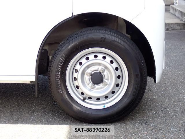 Nissan CLIPPER 2022-06 8830917-23