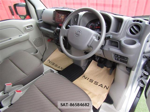 Nissan CLIPPER 2020-06 8850243-24