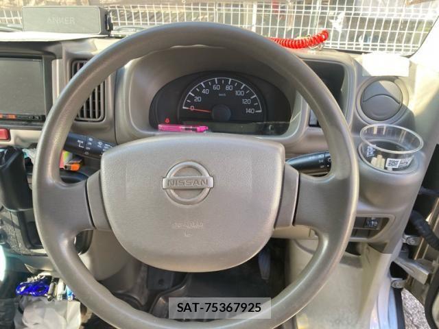 Nissan CLIPPER 2016-10 8871749-12