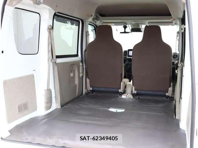 Nissan CLIPPER 2018-08 8881354-11