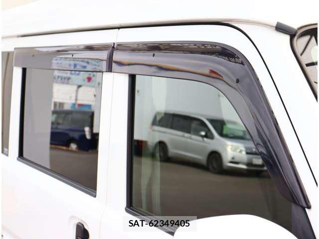 Nissan CLIPPER 2018-08 8881354-25