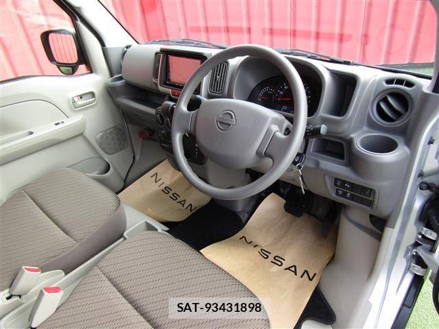 Nissan CLIPPER 2021-02 8881348-24