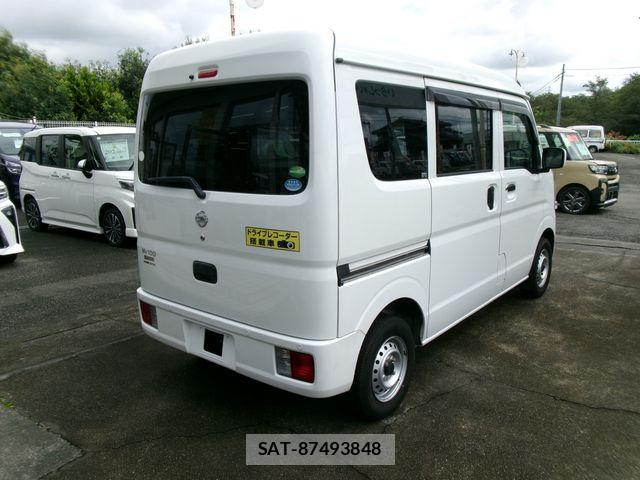 Nissan CLIPPER 2021-05 8881353-4