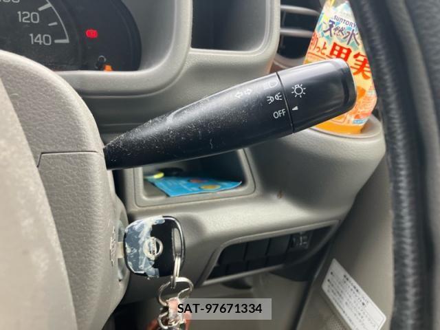 Nissan CLIPPER 2015-10 8881356-9