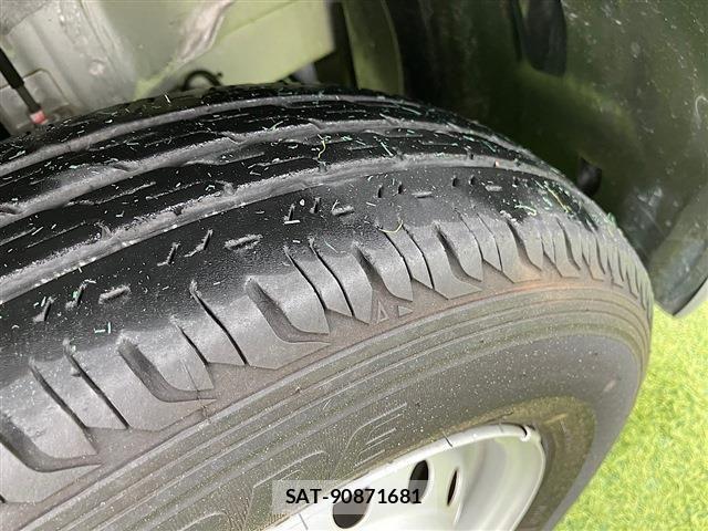Nissan CLIPPER 2020-06 8881351-10