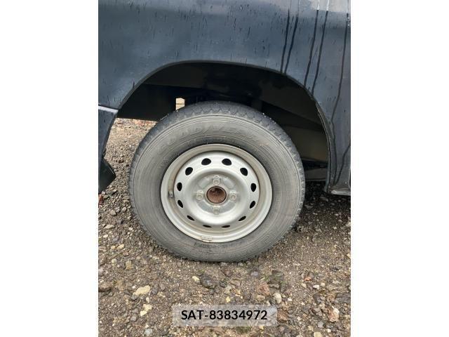 Nissan CLIPPER 2013-08 8881357-6