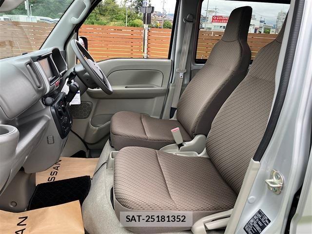 Nissan CLIPPER 2021-04 8881349-27