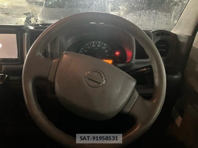 Nissan CLIPPER 2015-06 8881355-12