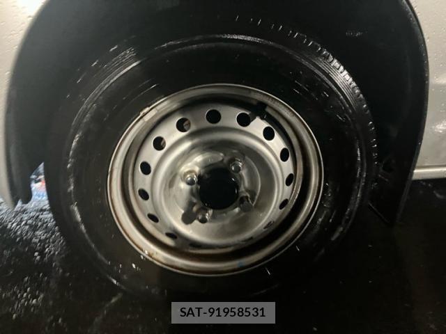 Nissan CLIPPER 2015-06 8881355-3