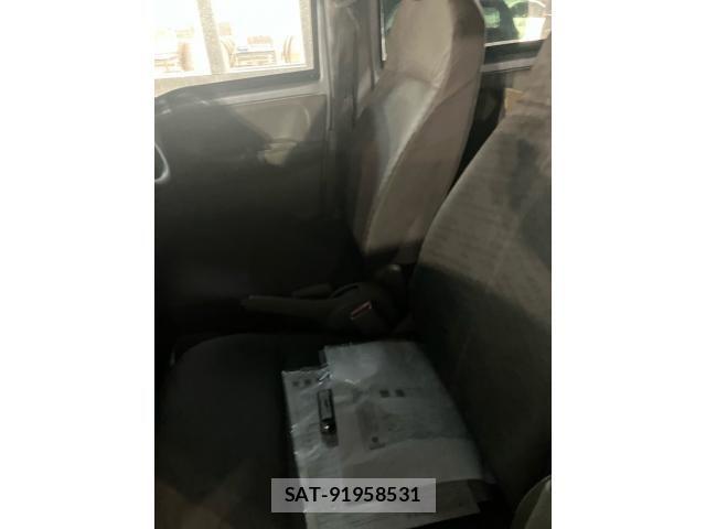 Nissan CLIPPER 2015-06 8881355-6