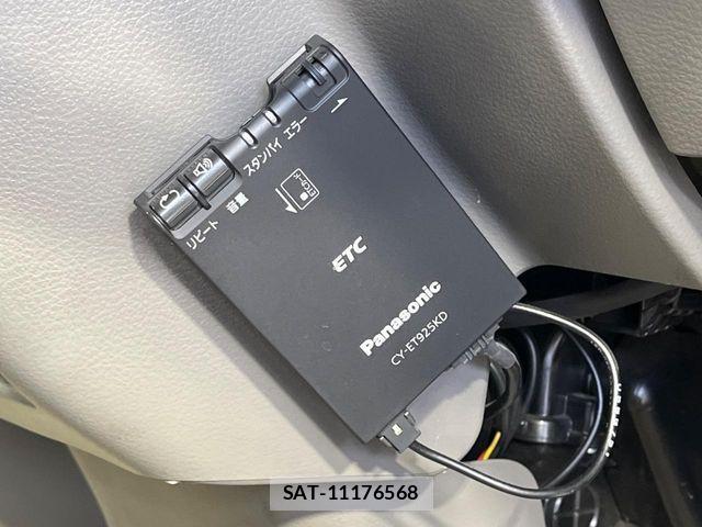 Nissan CLIPPER 2015-04 8884112-4
