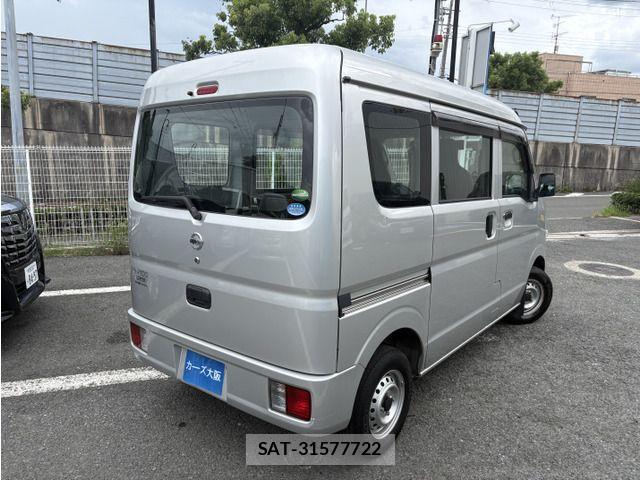 Nissan CLIPPER 2018-03 8884111-2