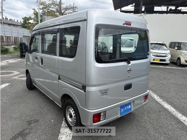 Nissan CLIPPER 2018-03 8884111-3