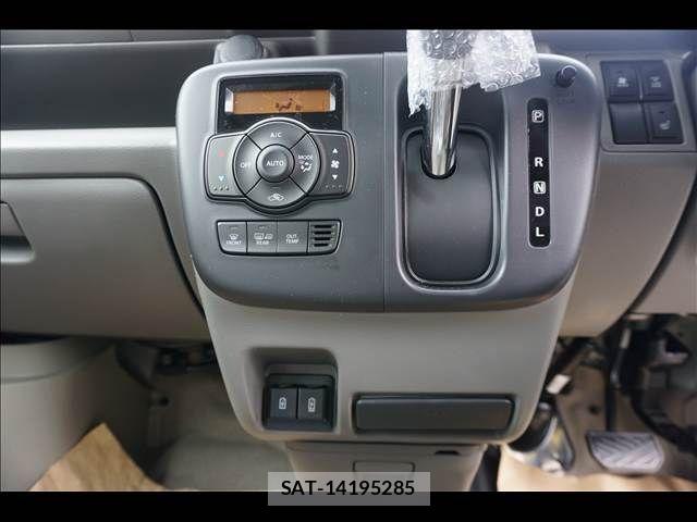 Nissan CLIPPER 2026-03 4974844-10