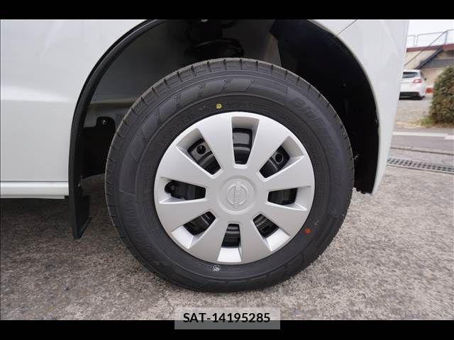 Nissan CLIPPER 2026-03 4974844-17