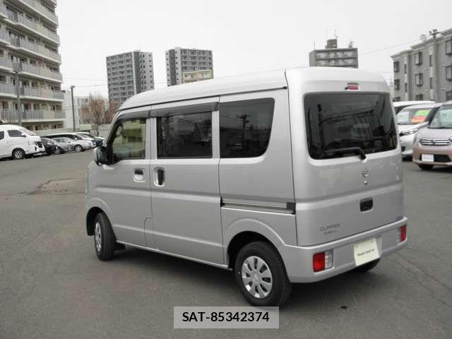Nissan CLIPPER 2026-02 5874710-4