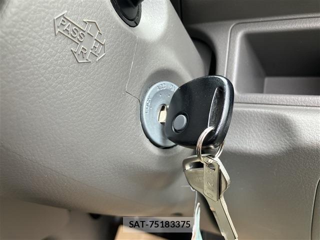 Nissan CLIPPER 2022-01 6642135-16