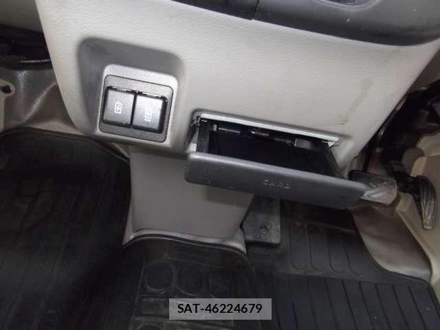 Nissan CLIPPER 2022-08 6910694-13