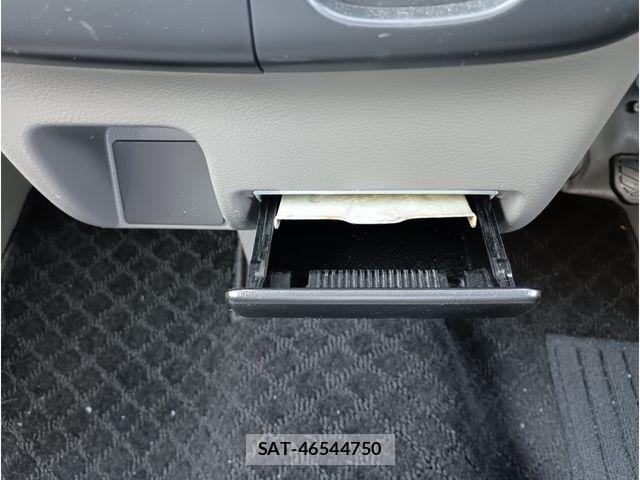 Nissan CLIPPER 2018-01 7021146-11
