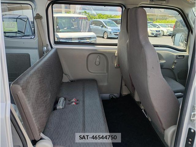 Nissan CLIPPER 2018-01 7021146-16
