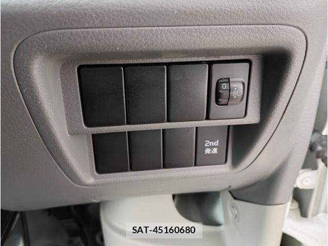Nissan CLIPPER 2020-06 7060065-12
