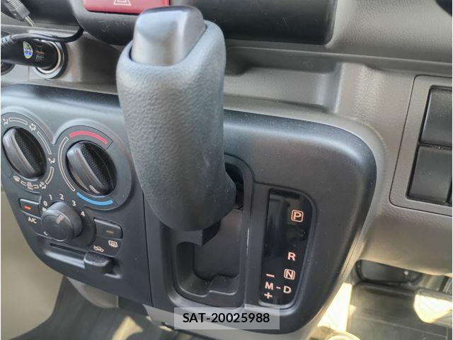 Nissan CLIPPER 2017-08 7329087-6