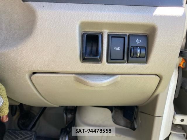 Nissan CLIPPER 2015-02 7329088-17