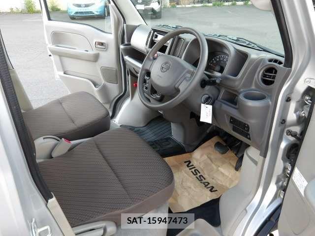 Nissan CLIPPER 2018-04 7618973-11